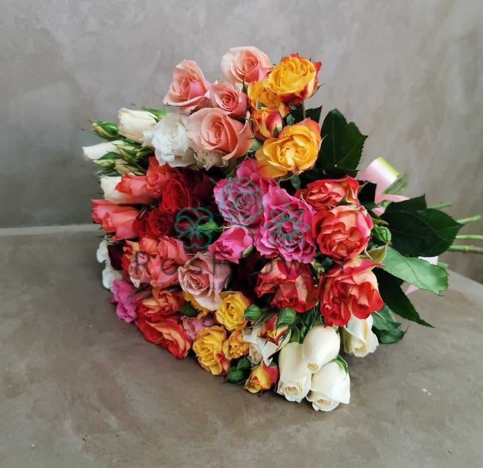 Букет цветов из: Розы в Негомож
