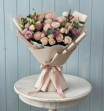 Букет цветов из:  Розы и Лизиантусы в Негомож