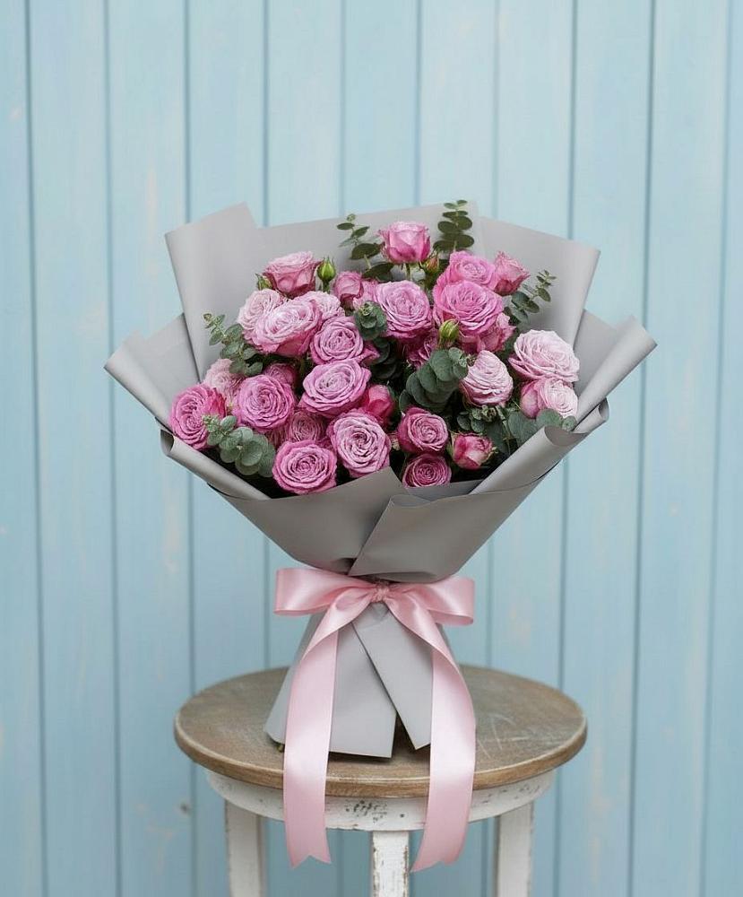 Букет цветов из: Розы в Негомож