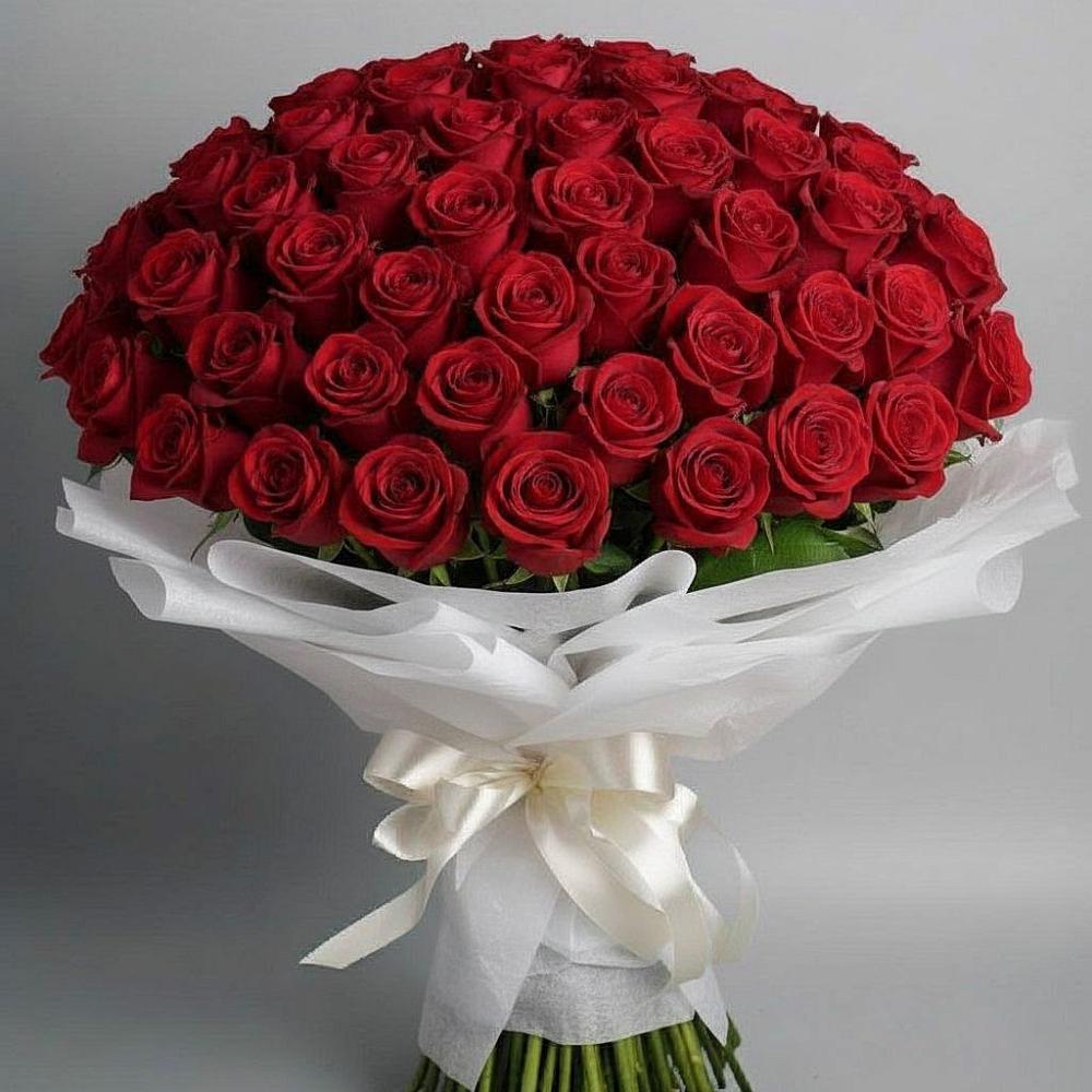 Букет 101 Красная роза Блэк Мэджик в Негомож