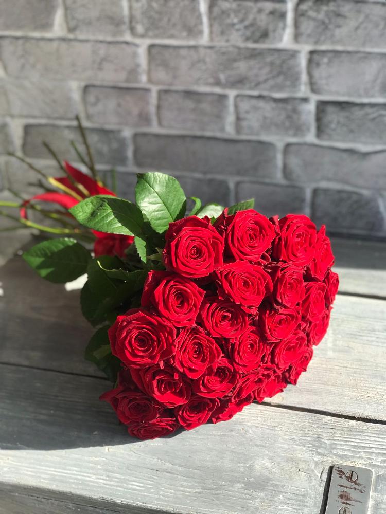 Букет Красные розы Фридом в Негомож