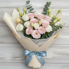 Букет цветов из:  Лизиантусы в Негомож