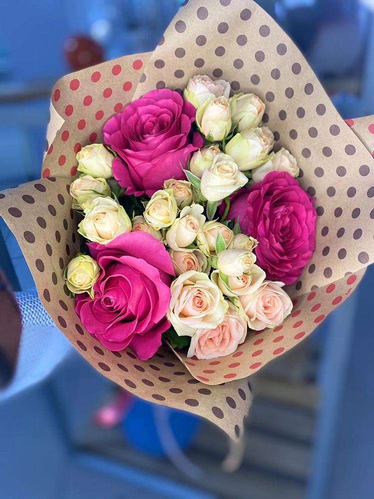 Букет цветов из: Розы в Негомож