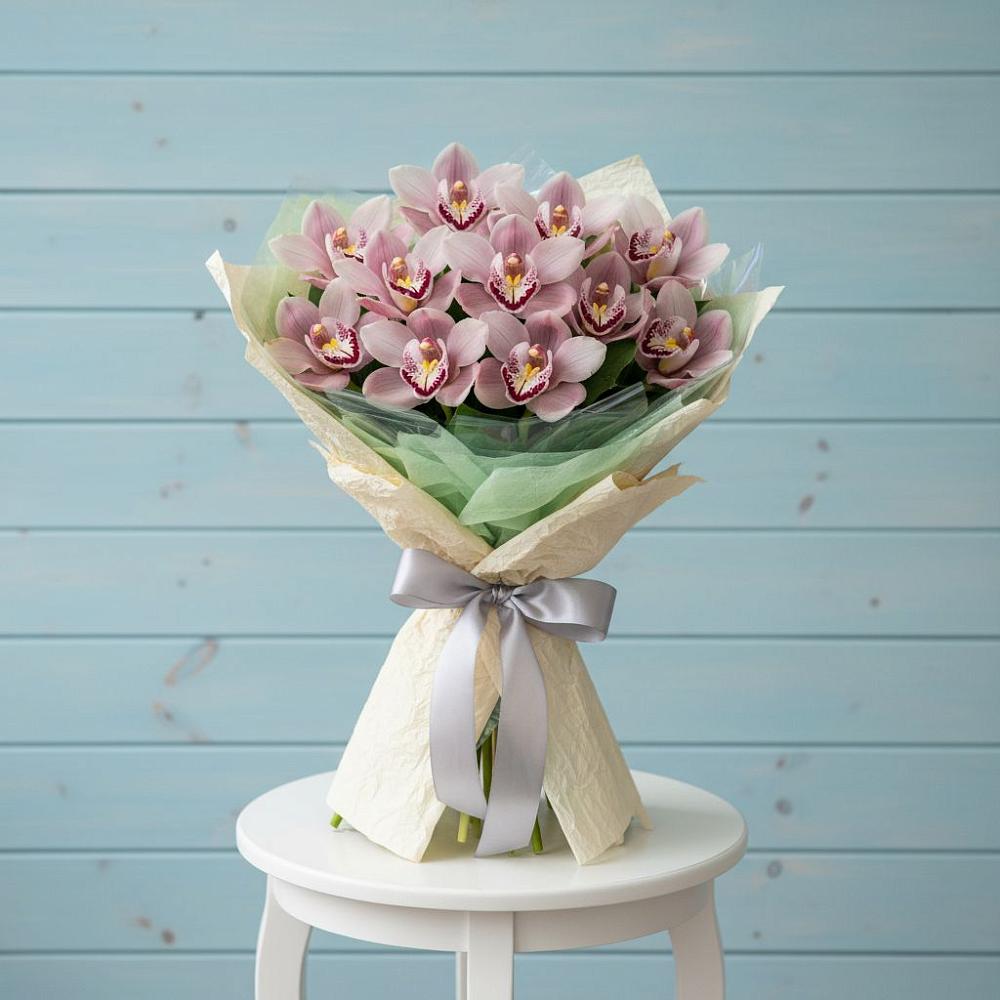 Букет цветов из: Орхидеи и Розы в Негомож