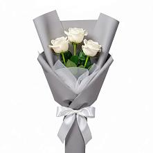 Букет 3 белые розы в Негомож