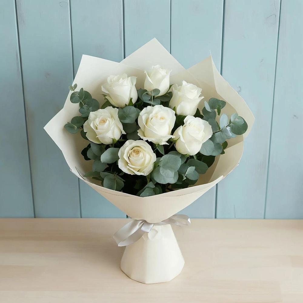 Букет Белые розы в Эвкалипте в Негомож