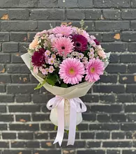 Букет цветов из:  Герберы и Хризантемы в Негомож