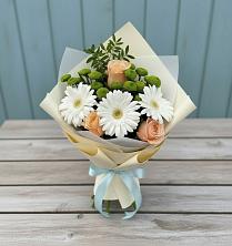 Букет цветов из:  Герберы, Розы и Хризантемы в Негомож