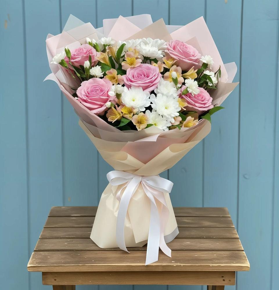 Букет цветов из: Гвоздики, Орхидеи и Розы в Негомож