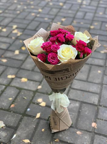 Букет цветов из: Розы в Негомож