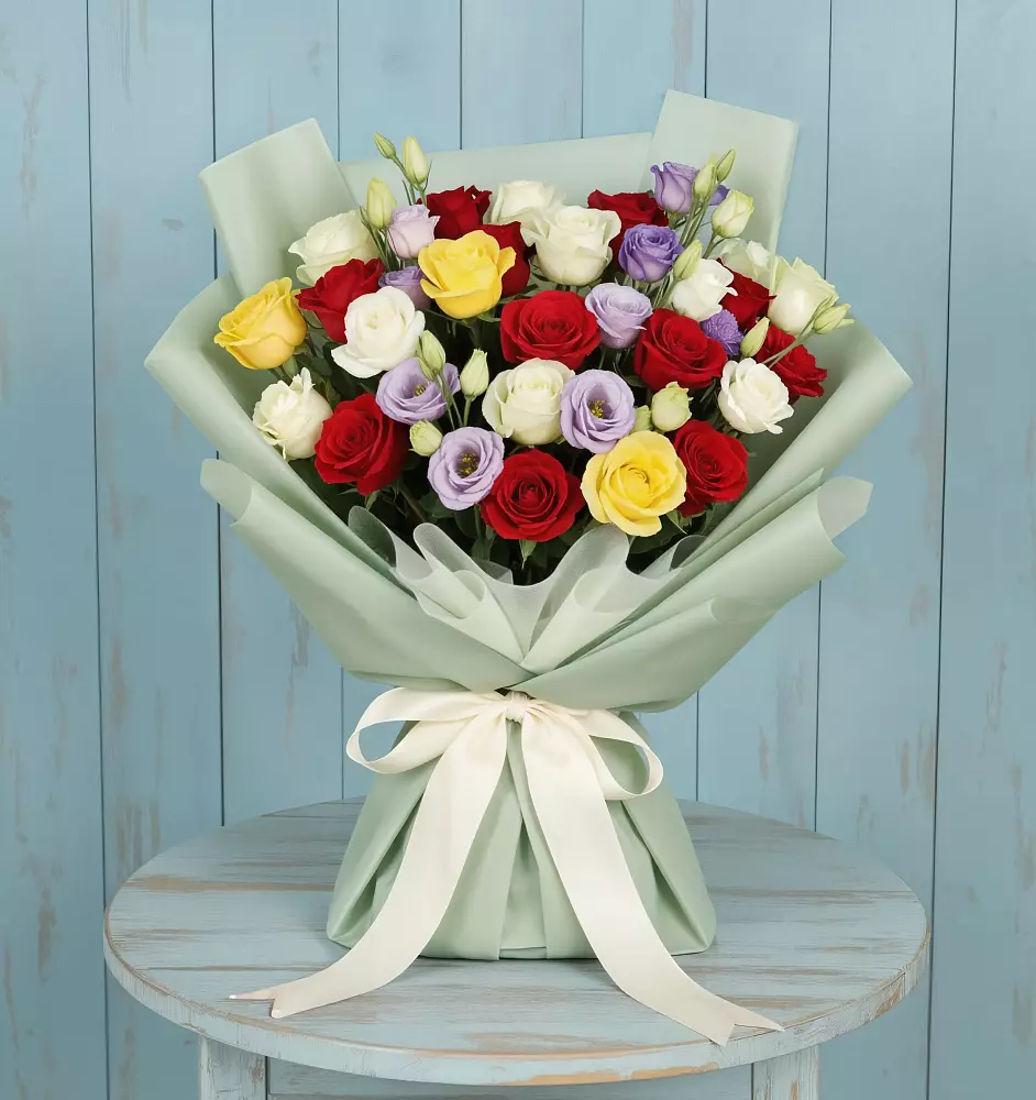 Букет цветов из: Розы в Негомож