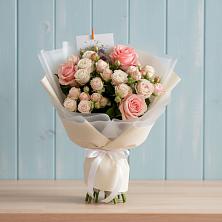 Букет цветов из:  Розы в Негомож