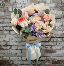 Букет цветов из:  Розы, Лизиантусы и Гвоздики #REPLACE_PRED# Негомож