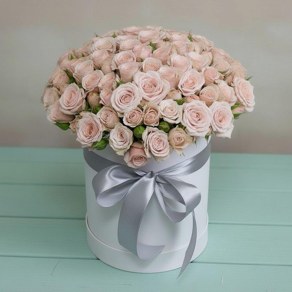 Цветочная композиция из Розы в шляпной коробке в Негомож