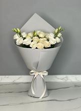 Букет цветов из:  Розы и Лизиантусы в Негомож